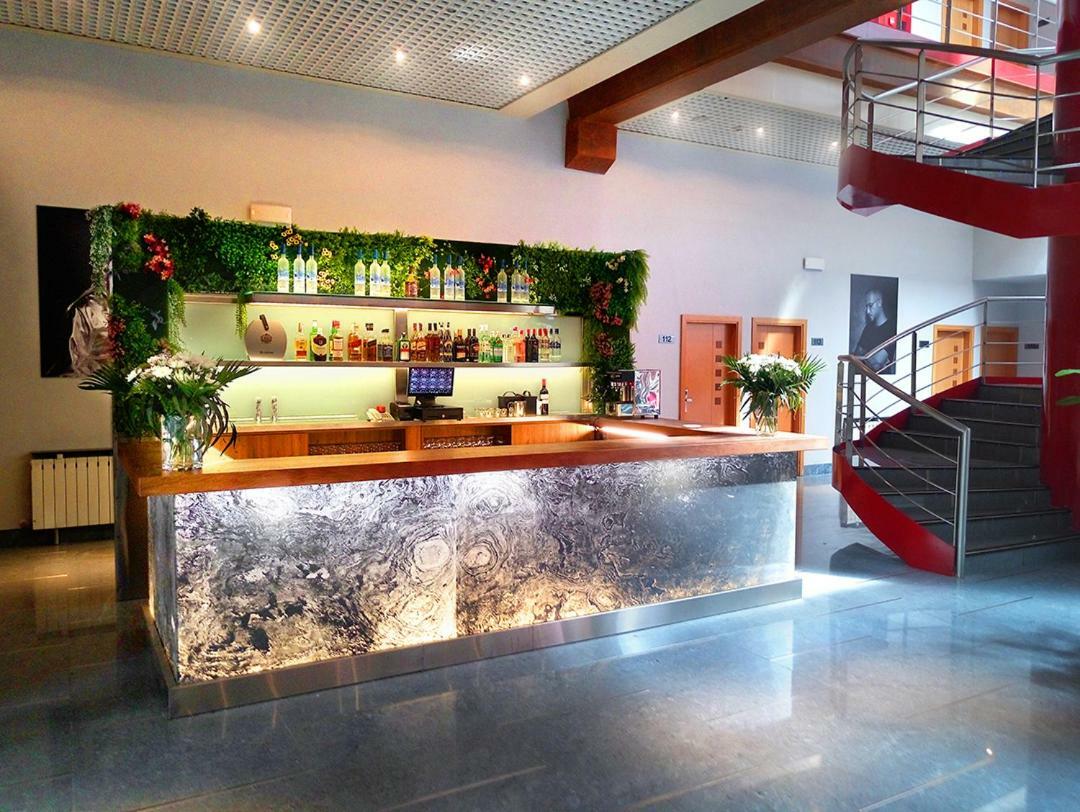 Hotel Fabrik Humanes de Madrid Exterior photo